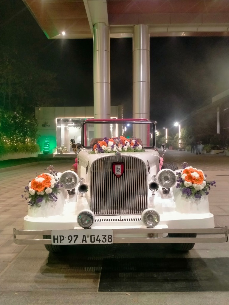 Royal White Vintage Convertible - Floral Front Decor